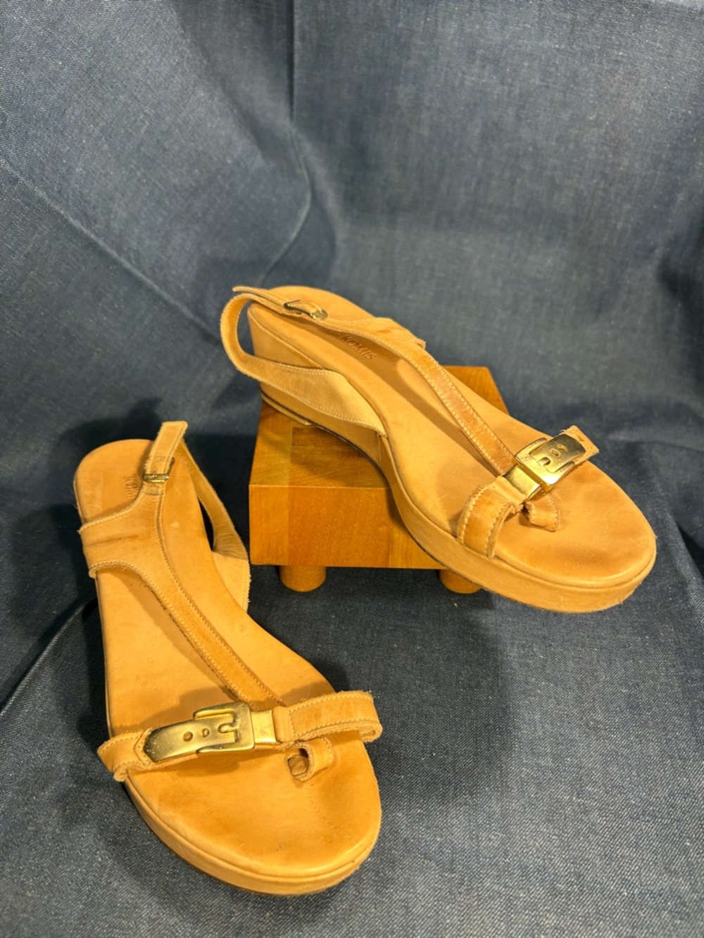 Komis & Komis leather platform made in Greece modern sandals with buckle
